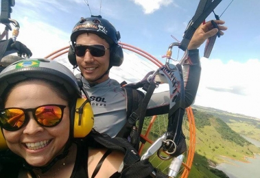 parapente-motorizado-e-opcao-em-esportes-radicais
