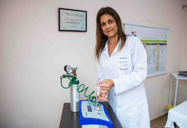 fisioterapeuta-traz-ozonioterapia-para-santa-cruz