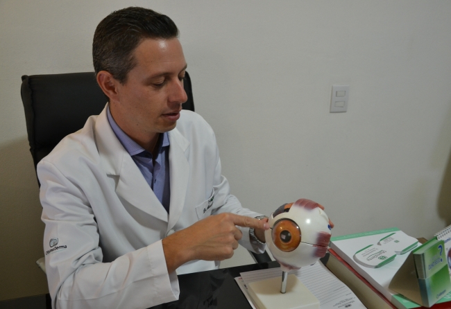 infeccoes-no-olho-podem-estar-relacionadas-ao-mau-uso-de-lentes-de-contato