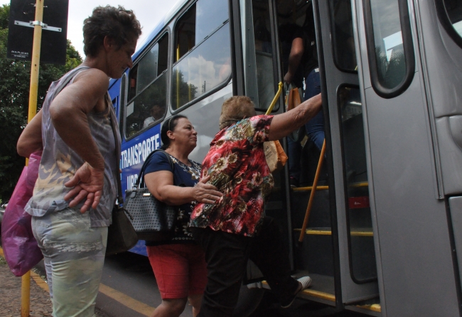 prefeitura-assume-transporte-com-um-mes-de-gratuidade
