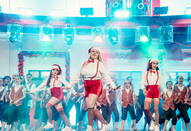 cantata-de-natal-do-ccsd-utiliza-fachada-historica-para-contar-a-vinda-do-menino-jesus