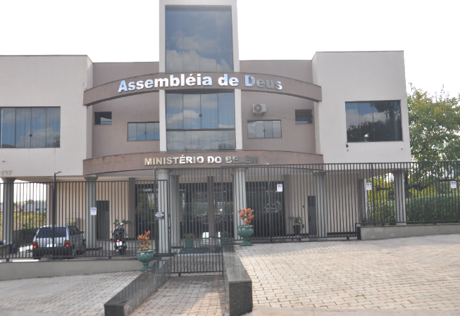 cresce-santa-cruzenses-que-se-declaram-evangelicos