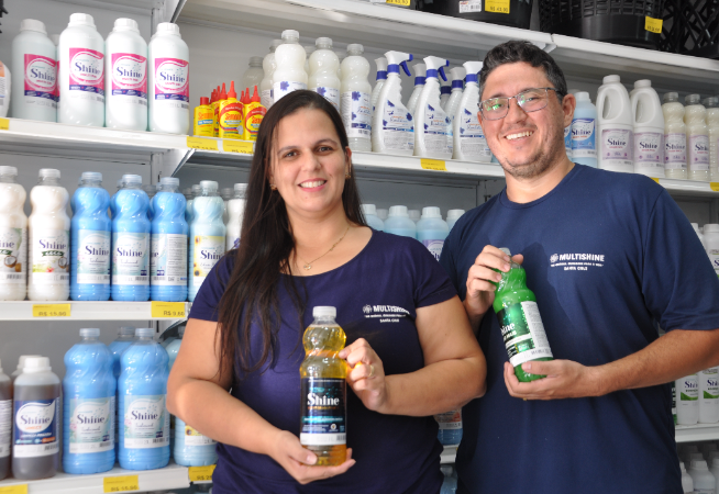 multishine-oferece-variedade-em-produtos-de-limpeza