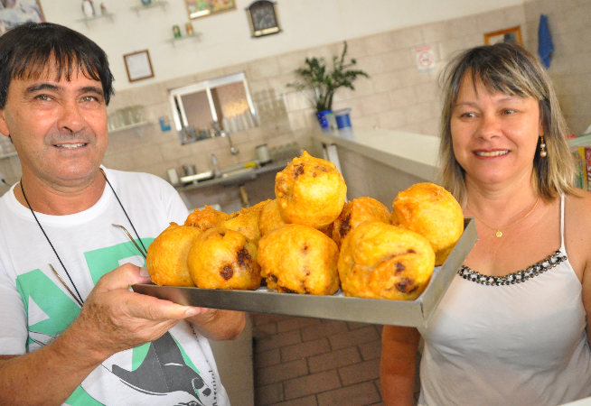 o-bolinho-de-carne-que-arrasta-multidoes