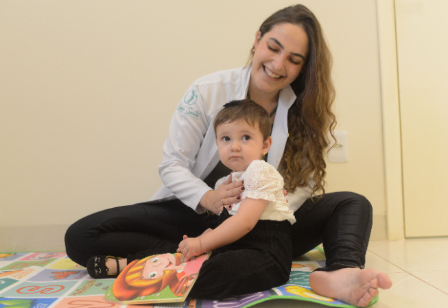 osteopatia-pediatrica-pode-auxiliar-no-desenvolvimento-de-criancas