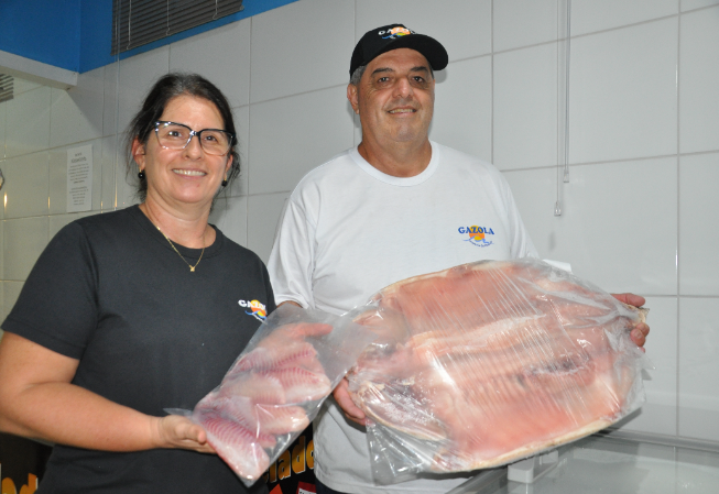 peixaria-e-referencia-em-peixes-e-frutos-do-mar-na-regiao